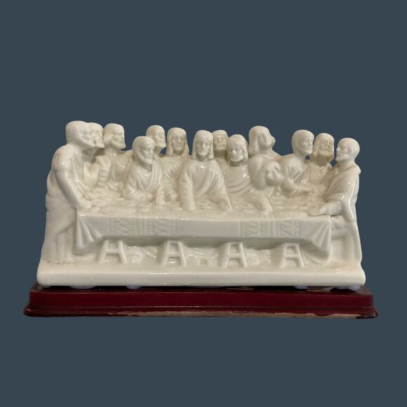 Ceramic Last Supper Figurine With Wooden Base - Picture 1 of 6